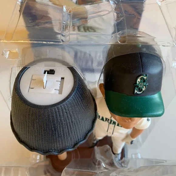 NIB Seattle Mariners 2017 Edgar Martinez Bobblehead “It’s A Light Bat!” - Picture 8 of 8